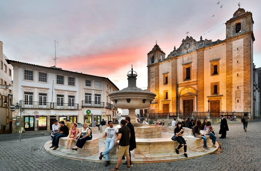 Exploring the Timeless Charms of Évora, Portugal: Unveiling History, Culture, and Natural Beauty